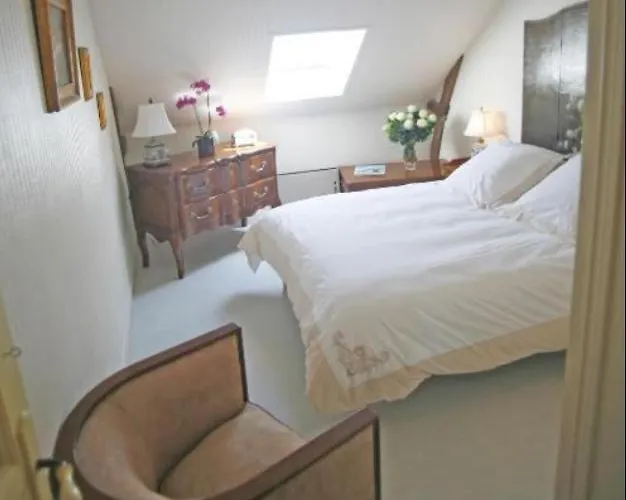 D'hotes Autour De La Rose 3* オンフルール